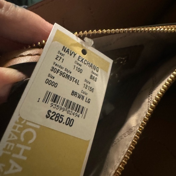 Michael Kors, large purse, brown.brand new - Picture 10 of 10